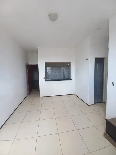 Foto 1 de Apartamento com 3 Quartos à venda, 50m² em Maraponga, Fortaleza