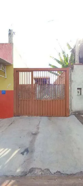 Foto 1 de Sobrado com 3 Quartos à venda, 140m² em Jardim Maria Regina, Jardinópolis