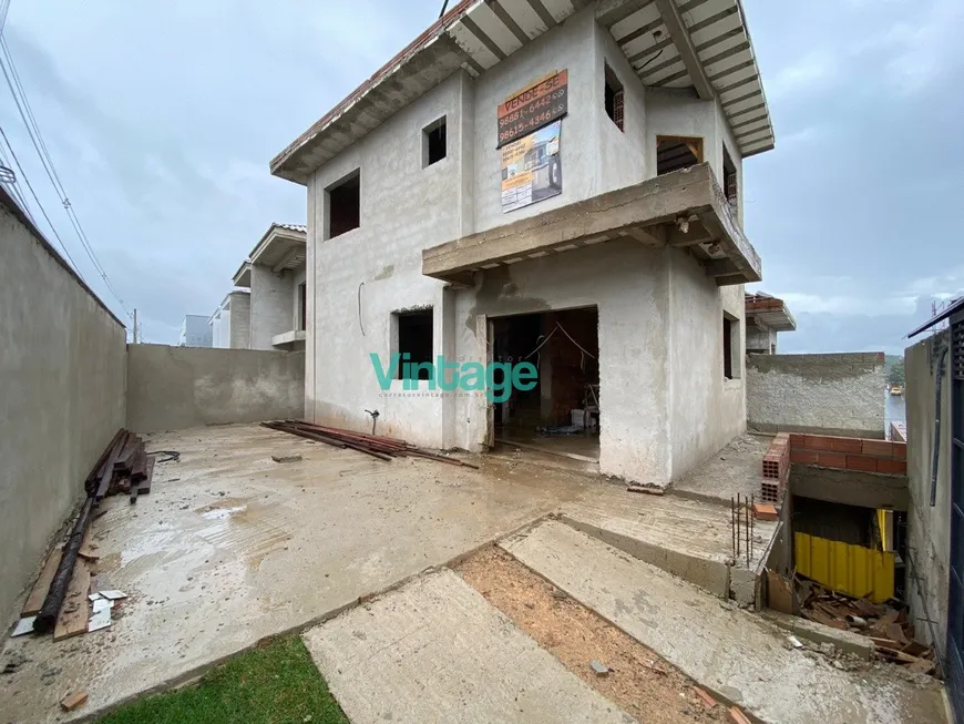 Foto 1 de Casa com 3 Quartos à venda, 96m² em Masterville, Sarzedo