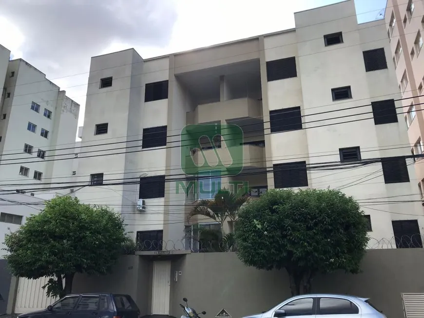 Foto 1 de Apartamento com 3 Quartos para alugar, 120m² em Santa Maria, Uberlândia