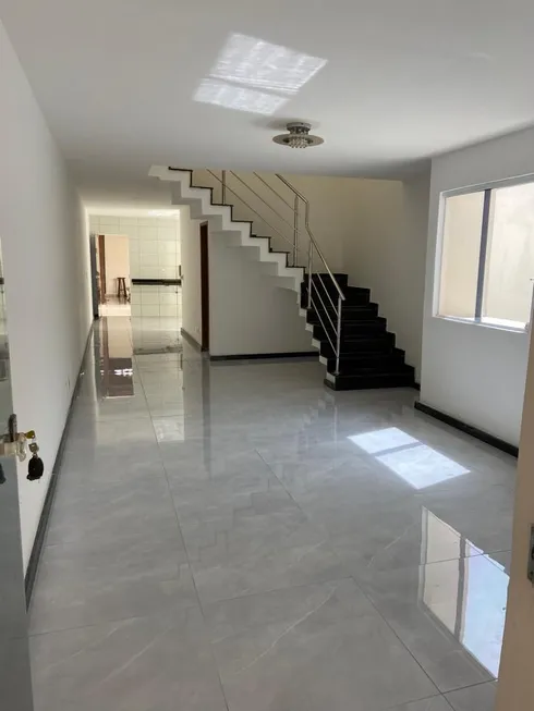 Foto 1 de Casa com 3 Quartos à venda, 130m² em Interlagos, Vila Velha