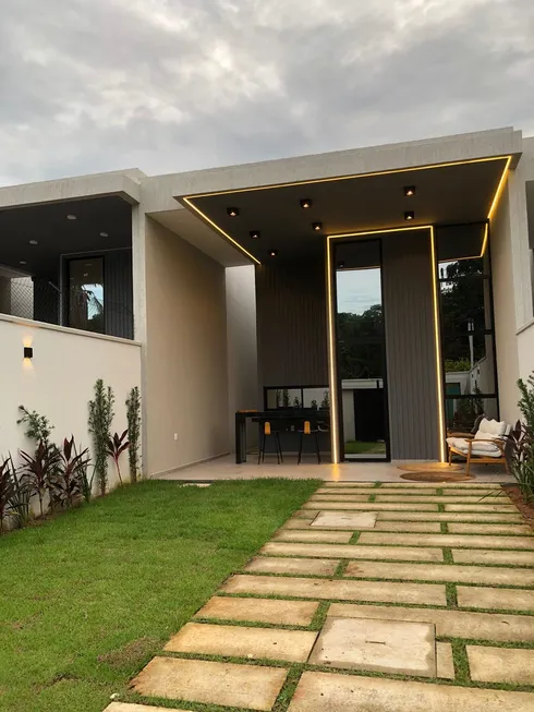 Foto 1 de Casa com 4 Quartos à venda, 140m² em ARACAPE, Fortaleza