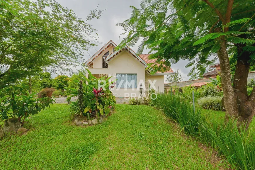 Foto 1 de Casa com 3 Quartos à venda, 180m² em Primeira Linha, Criciúma