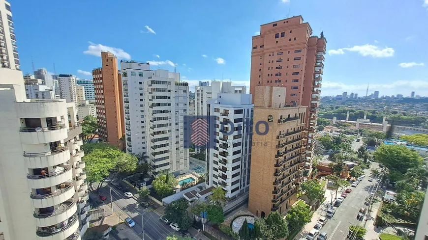 Foto 1 de Cobertura com 3 Quartos para venda ou aluguel, 230m² em Higienópolis, São Paulo