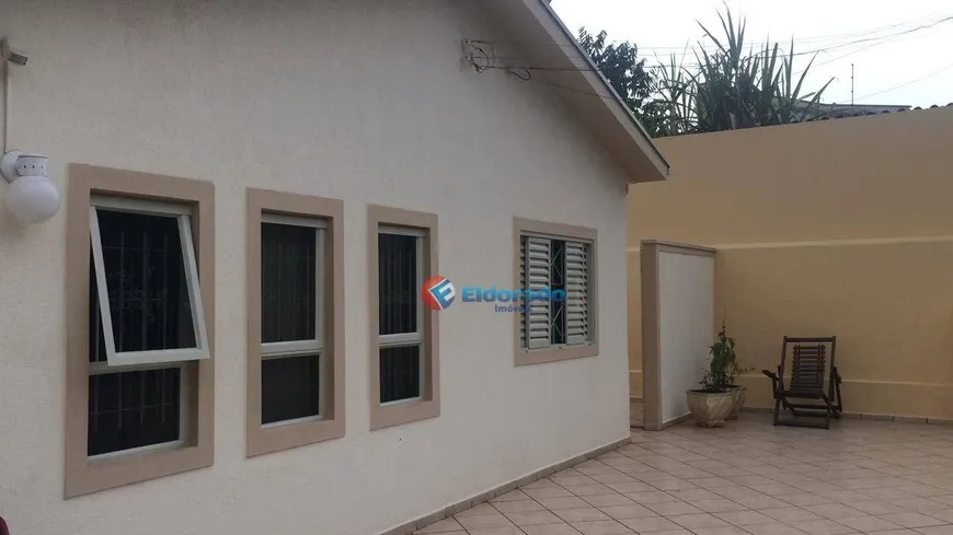 Foto 1 de Casa com 3 Quartos à venda, 130m² em Vila Santa Terezinha, Sumaré