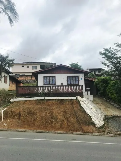 Foto 1 de Lote/Terreno à venda, 360m² em Iririú, Joinville