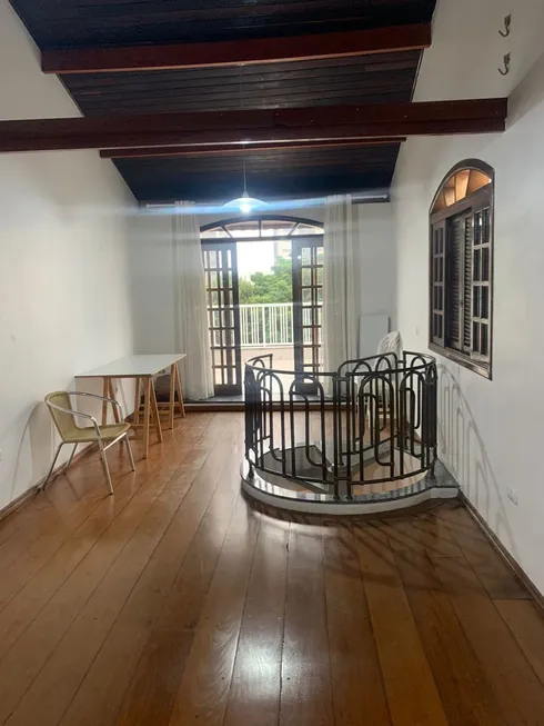 Foto 1 de Sobrado com 2 Quartos à venda, 250m² em Jardim  Independencia, São Paulo