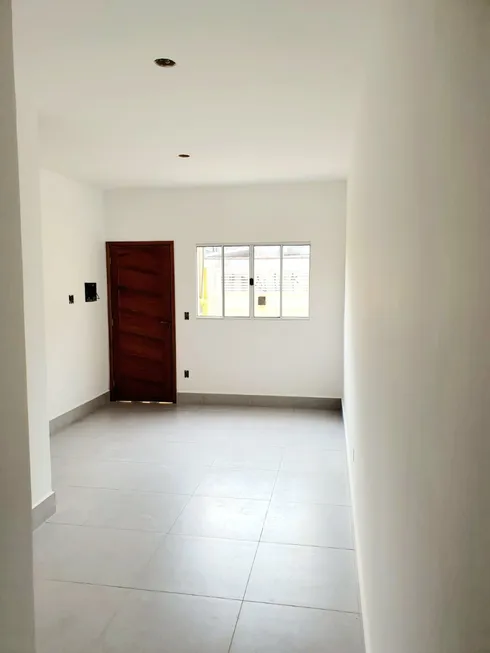 Foto 1 de Casa com 2 Quartos à venda, 67m² em Vila Ponte Rasa, São Paulo