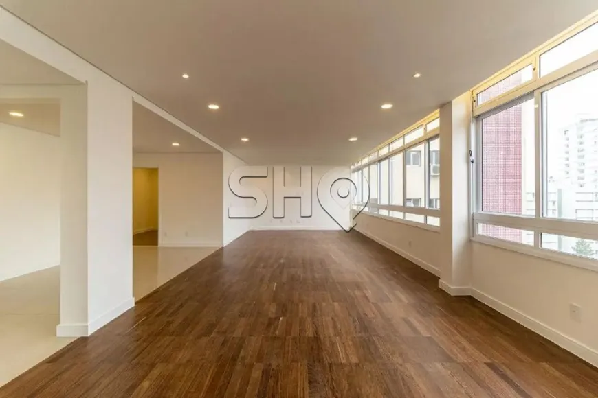 Foto 1 de Apartamento com 4 Quartos à venda, 218m² em Higienópolis, São Paulo