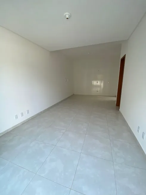 Foto 1 de Sobrado com 2 Quartos à venda, 75m² em Itacolomi, Balneário Piçarras