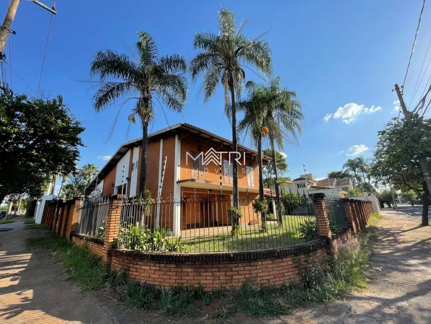 Foto 1 de Casa com 4 Quartos para alugar, 326m² em Vila Velosa, Araraquara