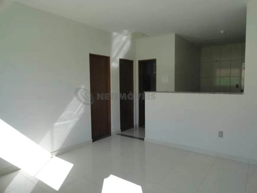 Foto 1 de Casa com 2 Quartos à venda, 62m² em Petrovale, Betim