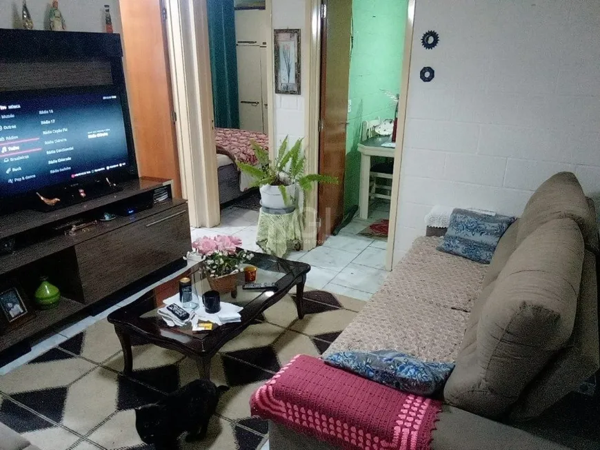 Foto 1 de Apartamento com 2 Quartos à venda, 37m² em Mário Quintana, Porto Alegre