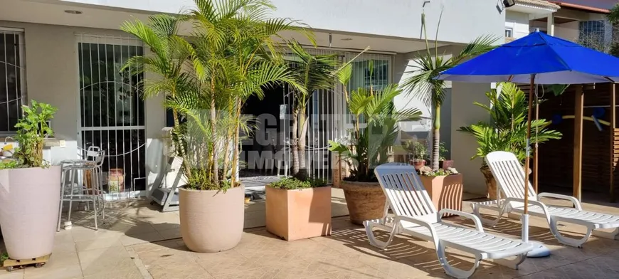 Foto 1 de Casa com 5 Quartos à venda, 329m² em Santa Mônica, Florianópolis