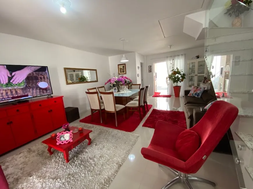 Foto 1 de Casa com 3 Quartos à venda, 140m² em Floresta, Joinville