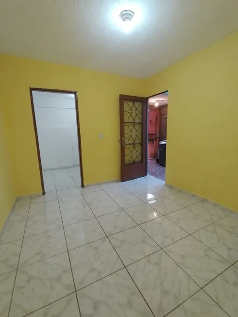 Foto 1 de Casa com 1 Quarto para alugar, 40m² em Vila Ema, São Paulo