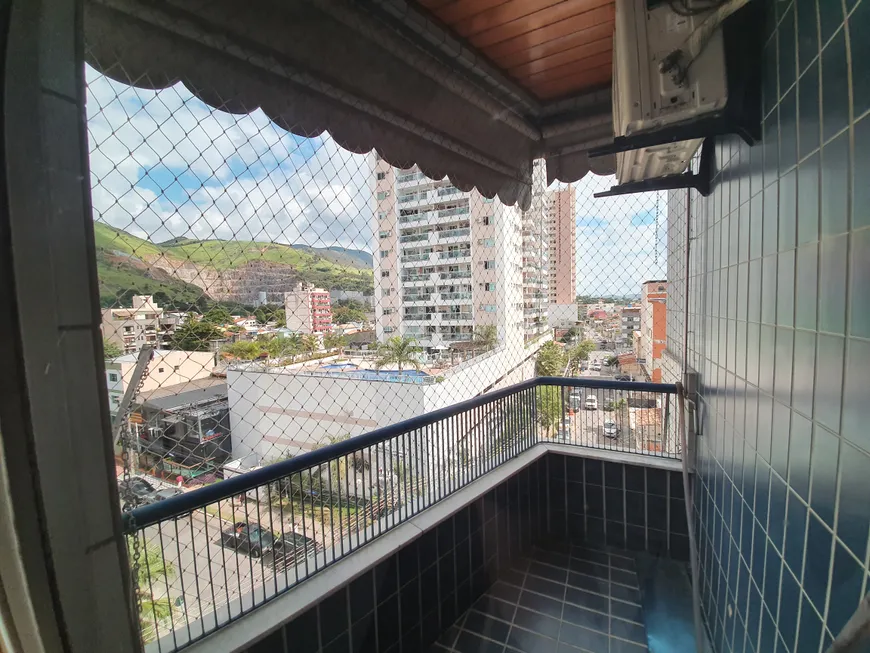 Foto 1 de Apartamento com 3 Quartos à venda, 110m² em Alvarez, Nova Iguaçu