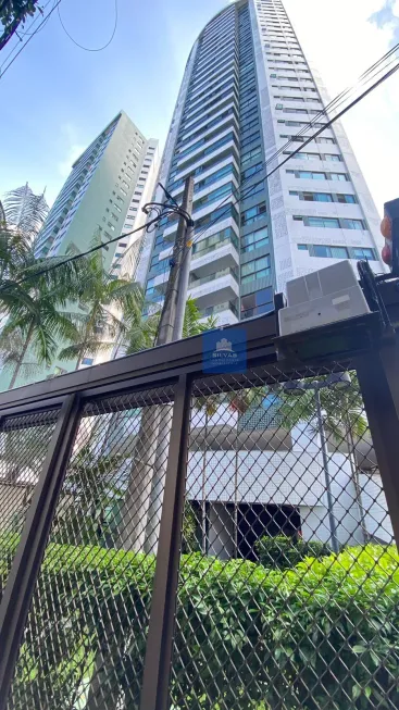 Foto 1 de Apartamento com 4 Quartos à venda, 138m² em Boa Viagem, Recife