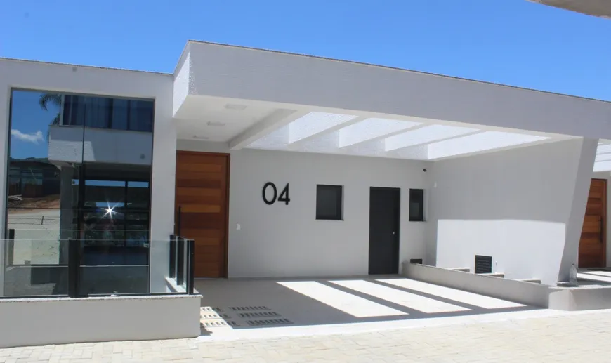 Foto 1 de Casa de Condomínio com 4 Quartos à venda, 300m² em Morrinhos, Garopaba