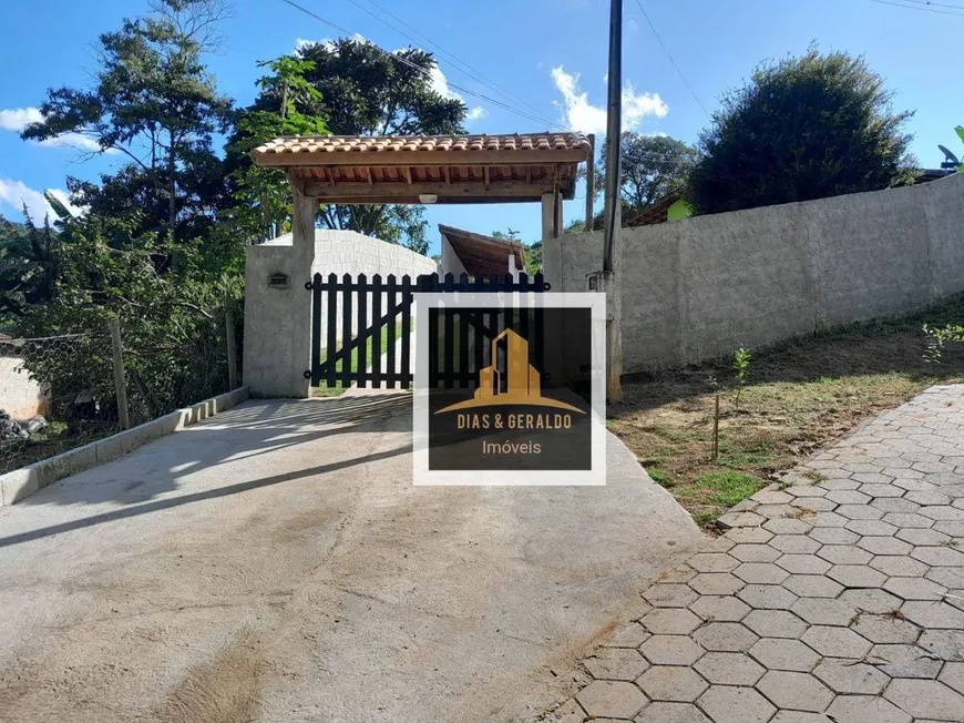 Foto 1 de Fazenda/Sítio com 2 Quartos à venda, 800m² em Jambeiro, Jambeiro