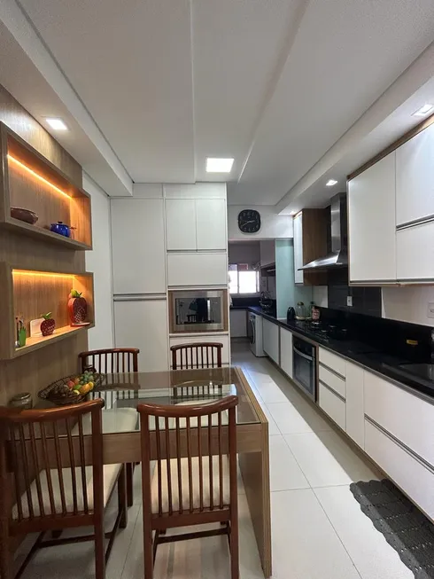 Foto 1 de Apartamento com 3 Quartos à venda, 157m² em Prolongamento Vila Duque de Caxias, Franca