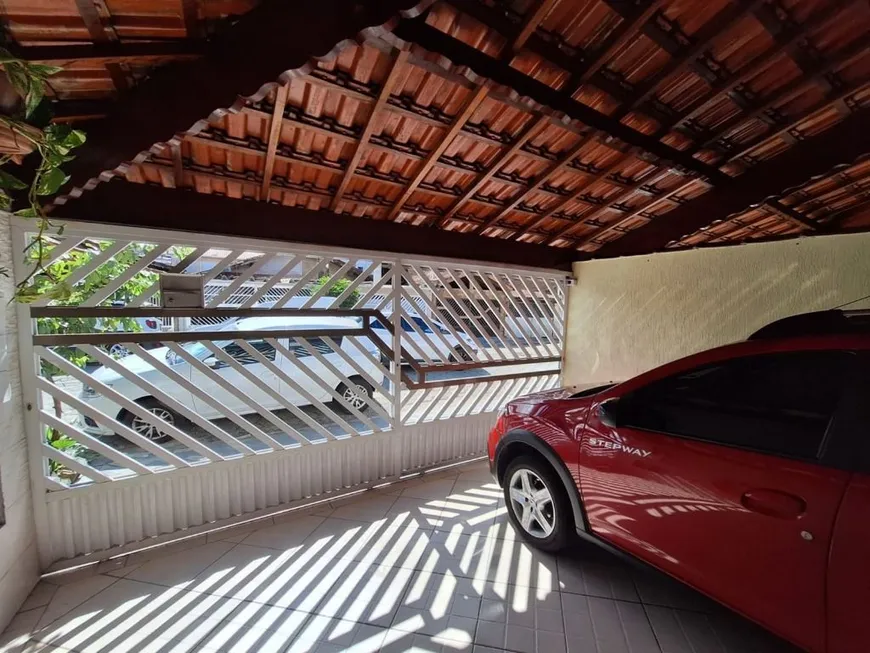 Foto 1 de Casa com 3 Quartos à venda, 84m² em Vila Guilhermina, Praia Grande