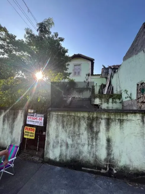 Foto 1 de Casa com 2 Quartos à venda, 270m² em Irajá, Rio de Janeiro