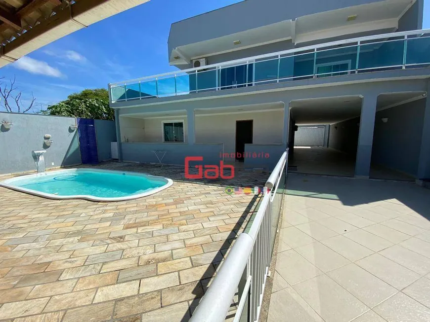 Foto 1 de Casa com 4 Quartos à venda, 400m² em Guriri, Cabo Frio