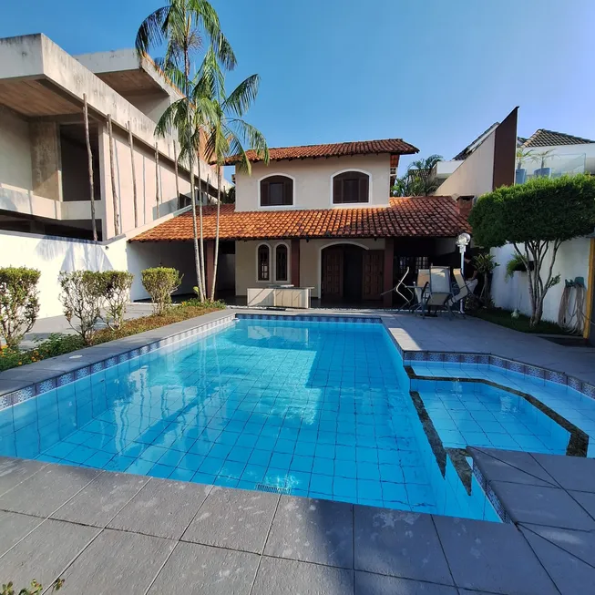 Foto 1 de Casa com 4 Quartos à venda, 450m² em Barra da Tijuca, Rio de Janeiro