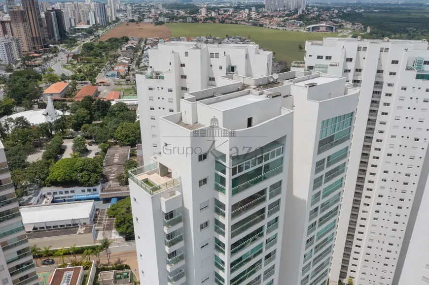 Foto 1 de Apartamento com 4 Quartos à venda, 292m² em Jardim das Colinas, São José dos Campos