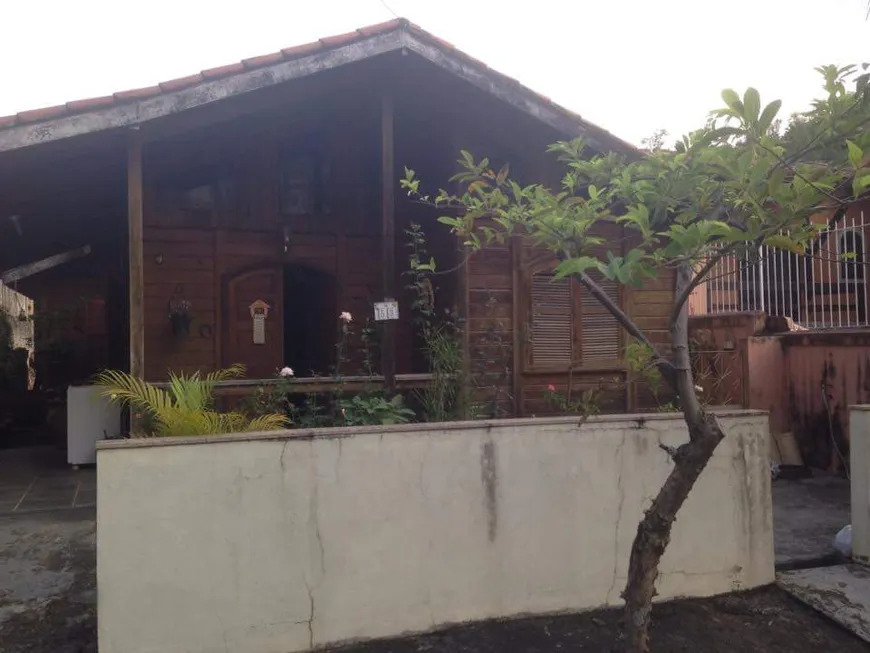 Foto 1 de Casa com 3 Quartos à venda, 250m² em  Vila Valqueire, Rio de Janeiro