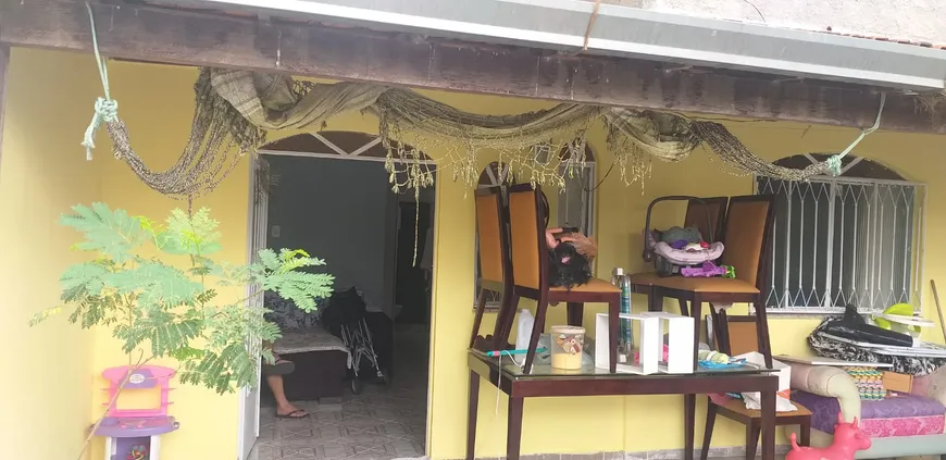 Foto 1 de Casa com 2 Quartos à venda, 80m² em Centro, Itaboraí