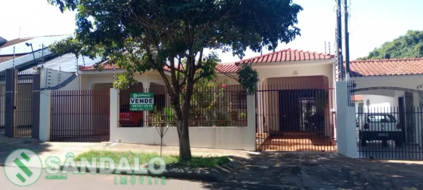 Foto 1 de Casa com 3 Quartos à venda, 160m² em Zona 08, Maringá