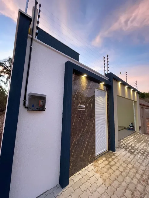 Foto 1 de Casa com 3 Quartos à venda, 100m² em Sossego, Crato