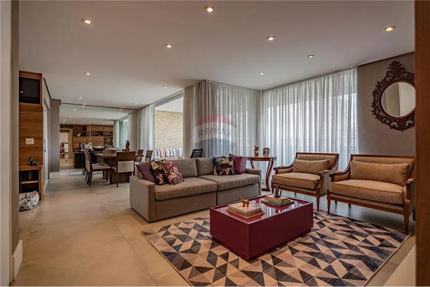 Foto 1 de Apartamento com 3 Quartos à venda, 192m² em Vila Santana, São Paulo