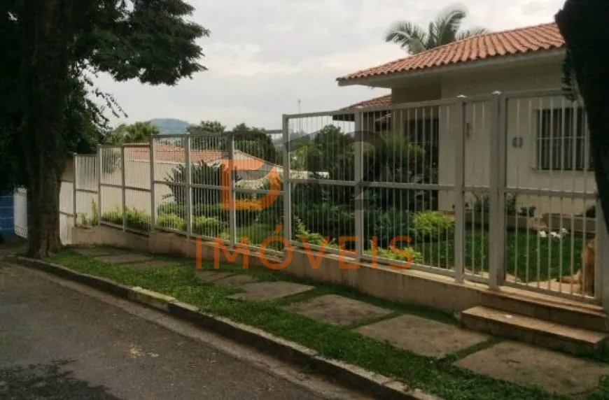 Foto 1 de Casa com 4 Quartos para alugar, 450m² em Jardim Floresta, São Paulo