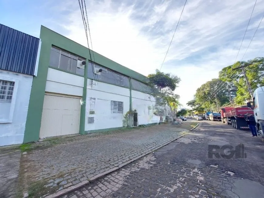 Foto 1 de Galpão/Depósito/Armazém para alugar, 1000m² em Floresta, Porto Alegre