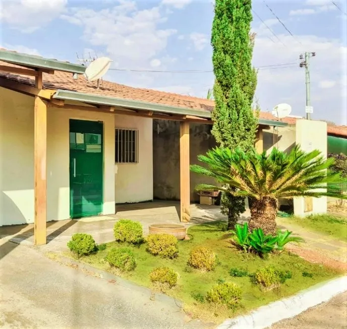 Foto 1 de Casa com 4 Quartos à venda, 120m² em Condomínio Amin Camargo, Goiânia