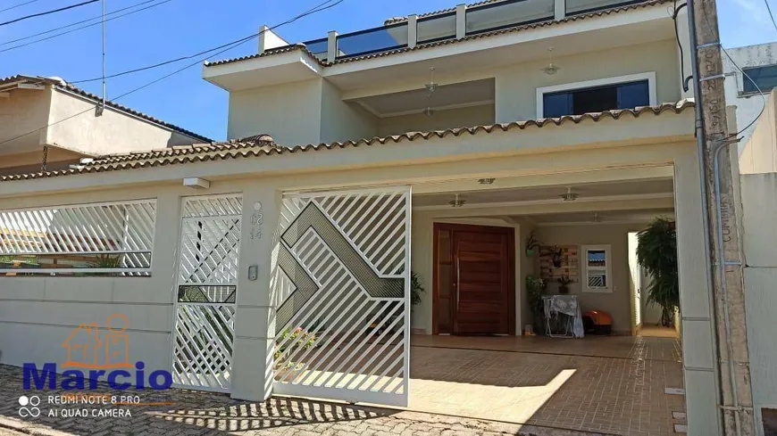 Foto 1 de Sobrado com 4 Quartos à venda, 200m² em Setor Habitacional Jardim Botânico, Brasília