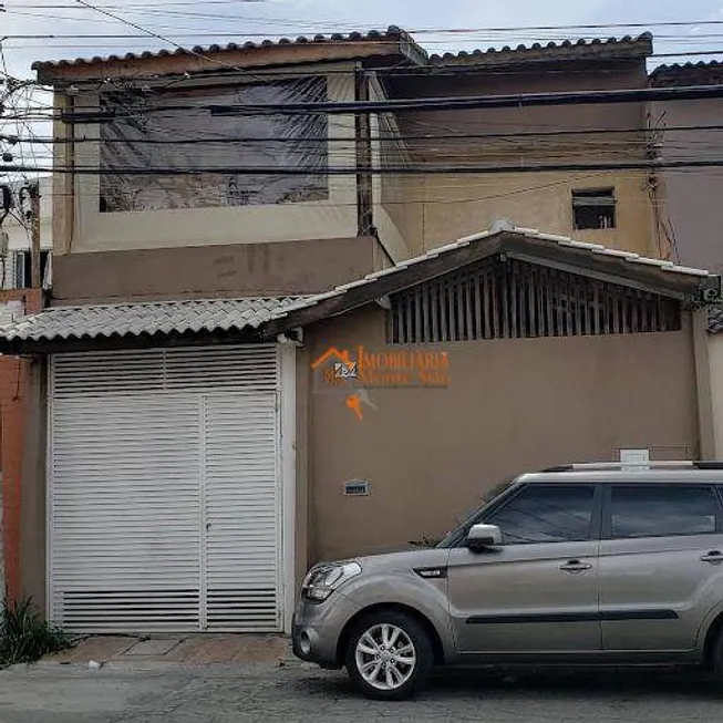 Foto 1 de Sobrado com 4 Quartos à venda, 120m² em Vila Sao Rafael, Guarulhos