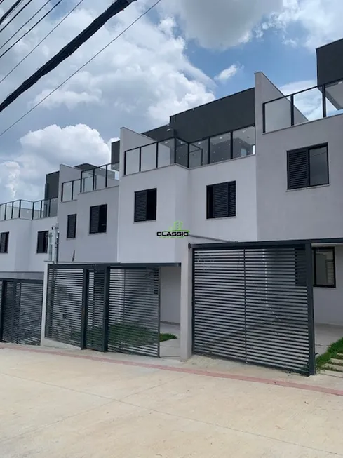 Foto 1 de Casa com 3 Quartos à venda, 90m² em Planalto, Belo Horizonte