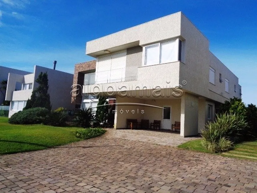 Foto 1 de Casa de Condomínio com 6 Quartos à venda, 480m² em Condominio Las Dunas, Xangri-lá