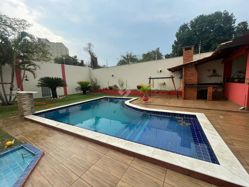 Foto 1 de Casa com 3 Quartos para venda ou aluguel, 240m² em Jardim das Américas, Cuiabá