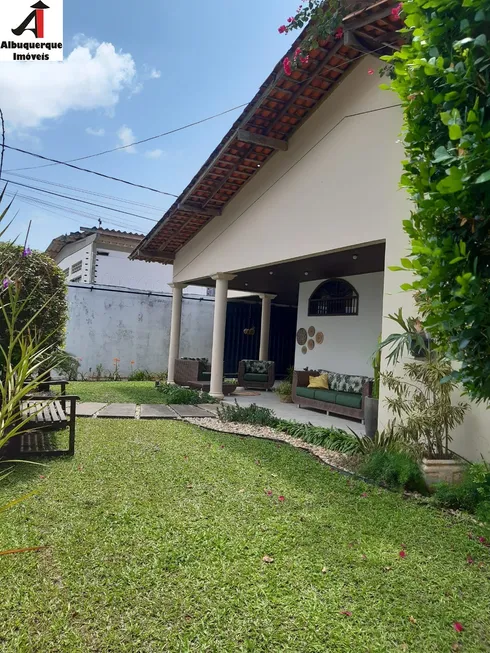 Foto 1 de Casa com 3 Quartos à venda, 170m² em Turu, São Luís