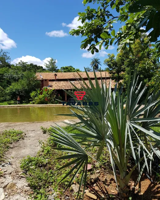 Foto 1 de Fazenda/Sítio com 3 Quartos à venda, 20000m² em Jardim Primavera II, Sete Lagoas