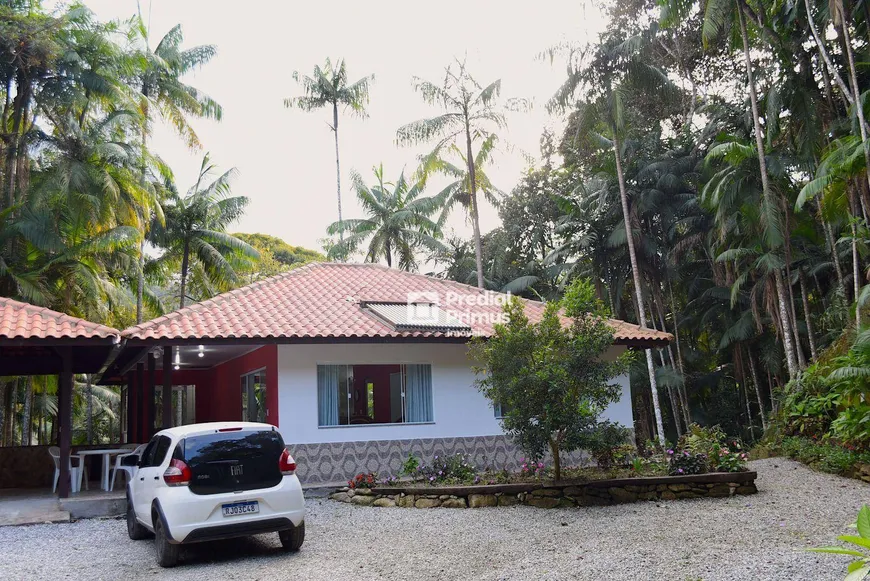 Foto 1 de Casa com 2 Quartos à venda, 200m² em Mury, Nova Friburgo