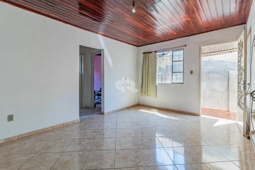 Foto 1 de Casa com 2 Quartos à venda, 102m² em Humaitá, Porto Alegre