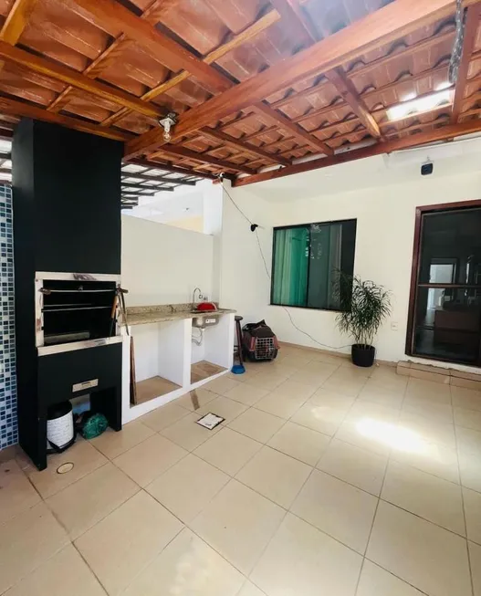 Foto 1 de Casa com 2 Quartos à venda, 90m² em Mirante da Lagoa, Macaé