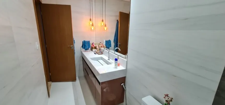 Foto 1 de Casa de Condomínio com 3 Quartos à venda, 400m² em Setor Habitacional Vicente Pires, Brasília