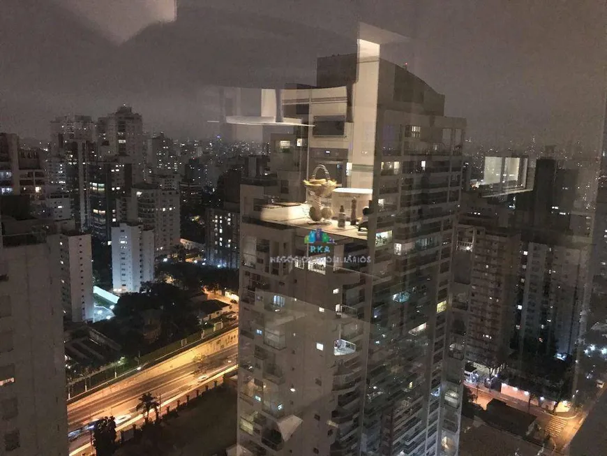 Foto 1 de Cobertura com 2 Quartos para venda ou aluguel, 105m² em Campo Belo, São Paulo